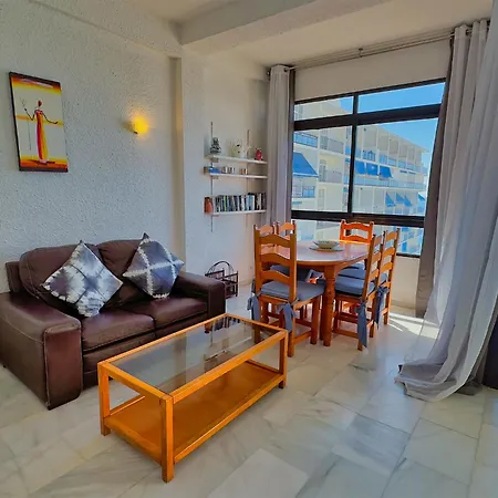 Apartment Skol 935 - Cozy 2-bedroom With Amazing Sea Views